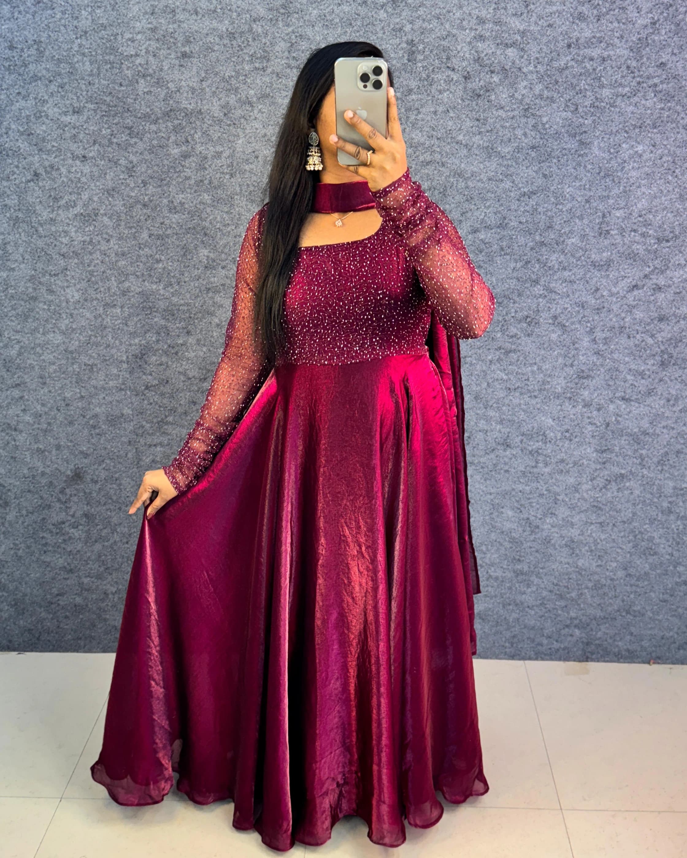 ❣️❣️Exclusive party wear 3 in 1 style gown outfit❣️❣️