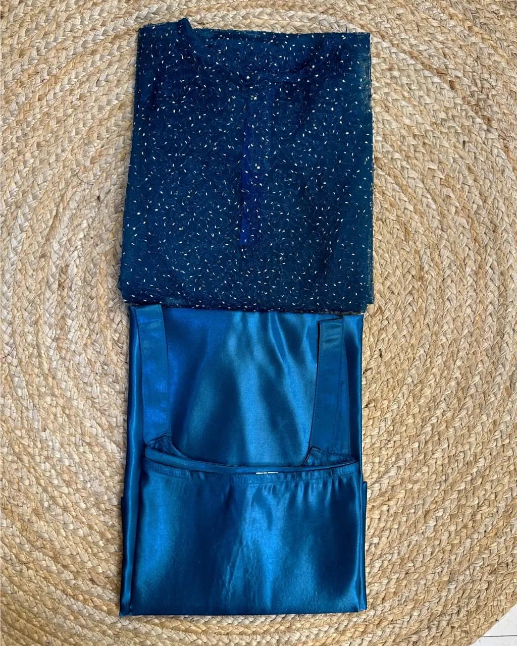 👑👑Insta Viral Galaxy 2-Piece Set With Shining inner Gown with a beautifully beaded outer coat👑👑
